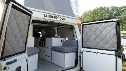 Blickdicht Einbau im Van